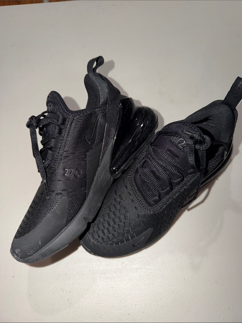 Nike women’s  270 All-Black Low Top Sneakers